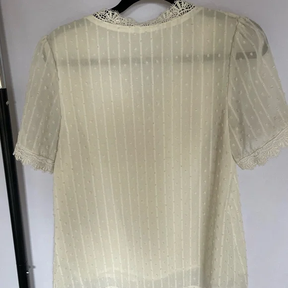 Cream Lace Trim Blouse - Picture 2 of 3